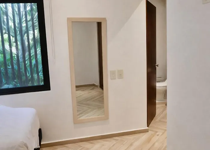 New! Yaxxlum 2br, Pool, Jacuzzi Hotube Heushaven *